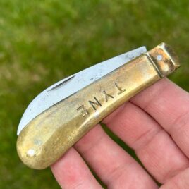 Wostenholm I* XL Sheffield TYNE Brass Pruning Knife