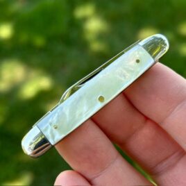 1970s Queen Steel #6 Mother of Pearl Etched Pen Knife